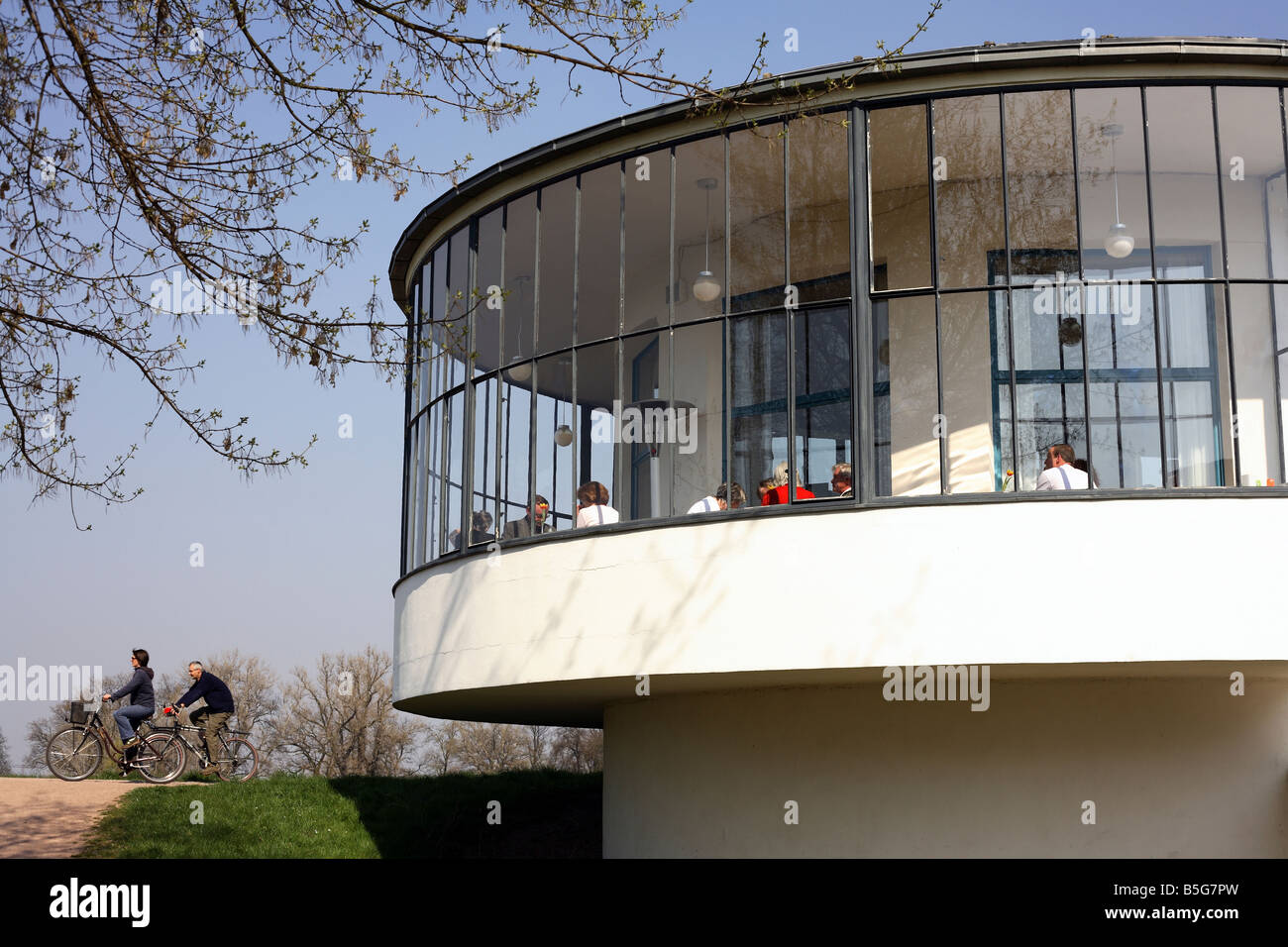 Kornhaus Restaurant im BauhausStil, Dessau, Deutschland Stockfoto, Bild 20641009 Alamy