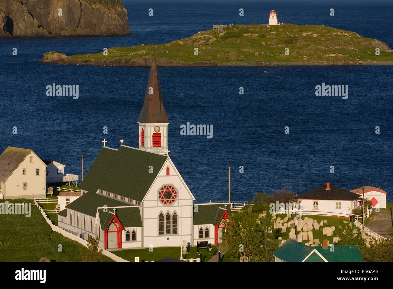 St Paul s anglikanische Kirche und Trinity Hafen Leuchtturm Trinity & Labrador Neufundland Kanada Stockfoto