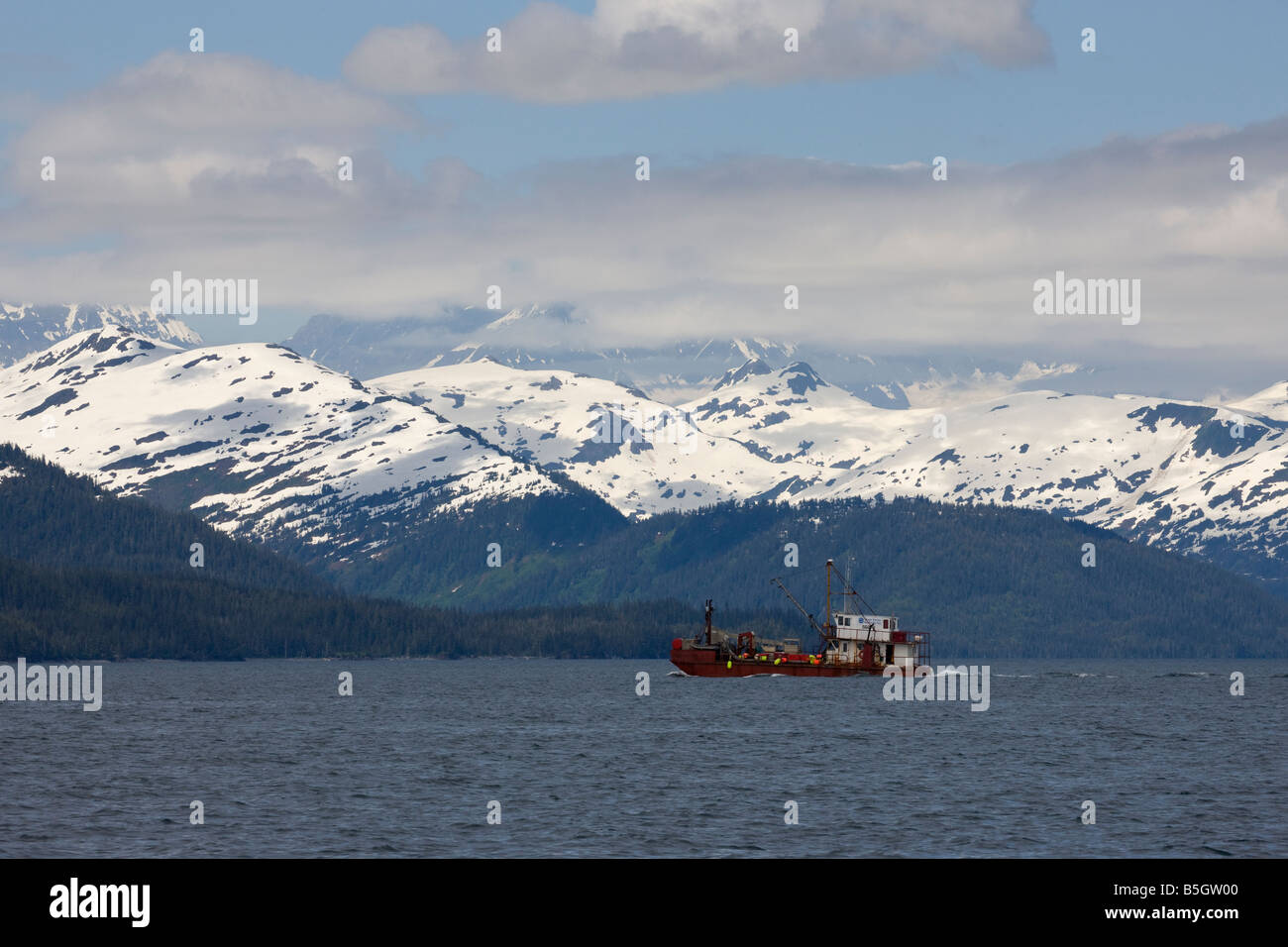 Trawler im Prinz-William-Sund in Alaska Stockfoto