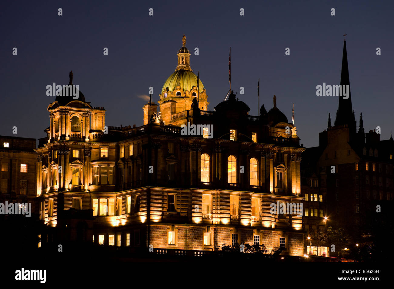 beleuchtete Lloyds Banking Group, Bank of Scotland (ehemals Hbos) Hauptquartier, Edinburgh, Schottland, UK, Europa Stockfoto