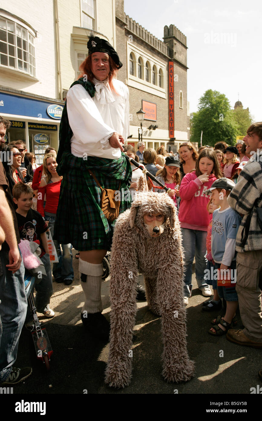 Brighton Kunst Festival Street Entertainer Stockfoto