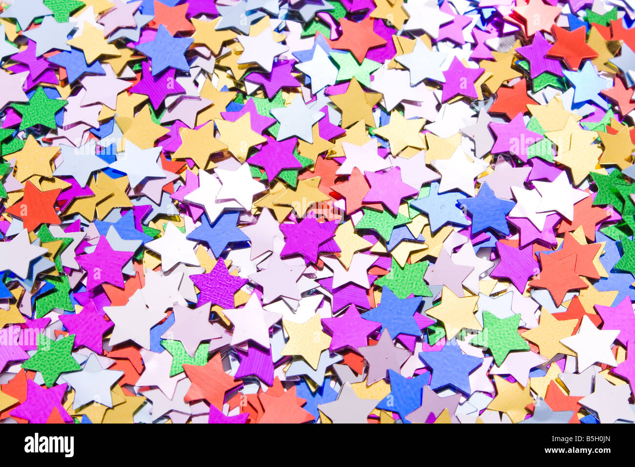 Hintergrund mit vielen bunten Confettis gemacht Stockfoto