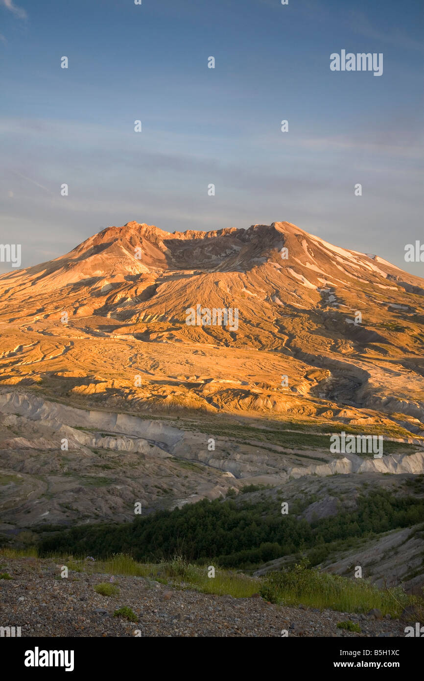 Mount Saint Helens, Vulkan, Washington, Twilight, Sonnenuntergang, Berge, Wildnis, USA, Sommer, Schnee Stockfoto