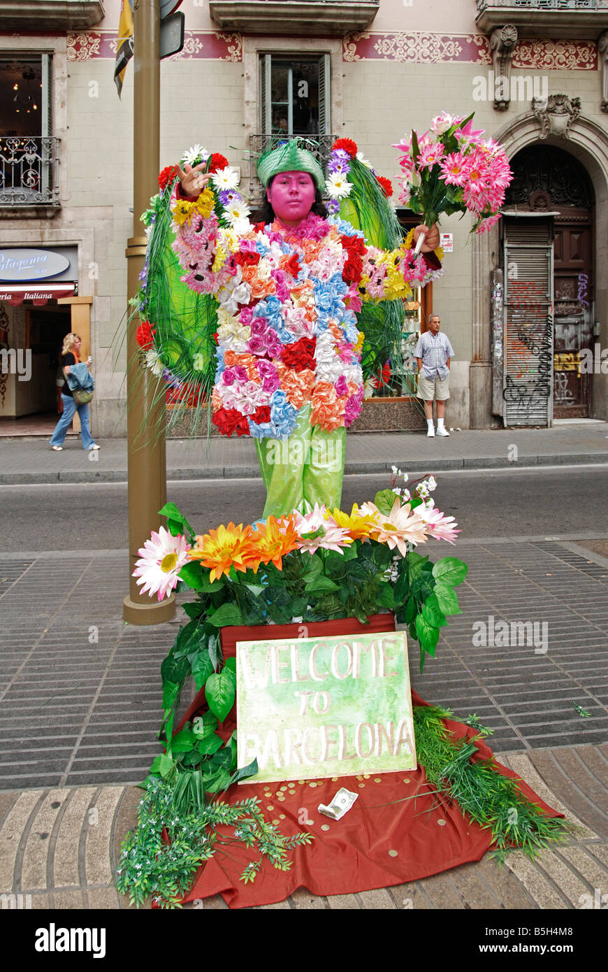 menschliche Statue Straßenkünstler auf la ramble in Barcelona, Spanien Stockfoto