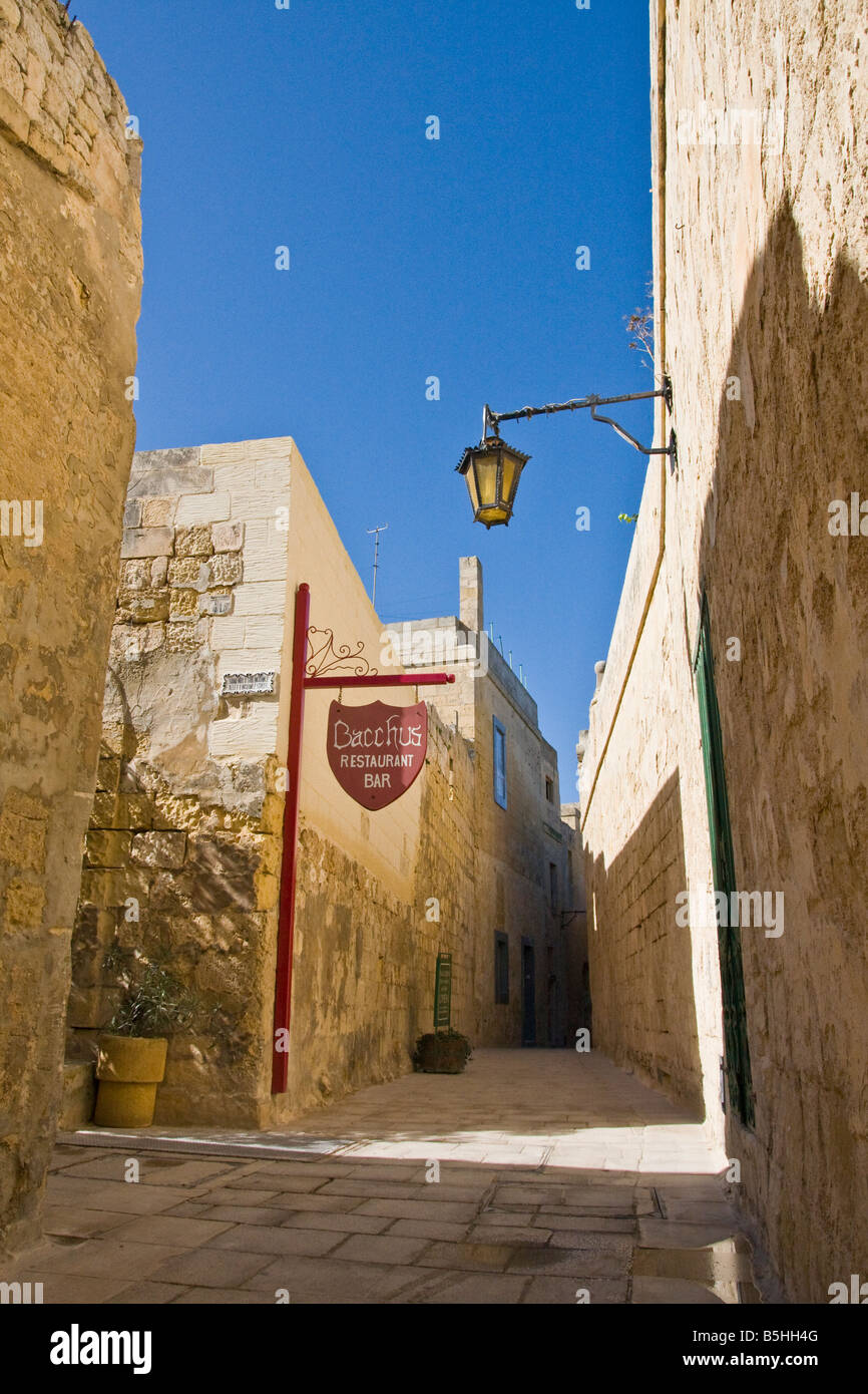 Einer der engen Gassen in Mdina, Malta. Mdina ist die alte Hauptstadt von Malta. Stockfoto