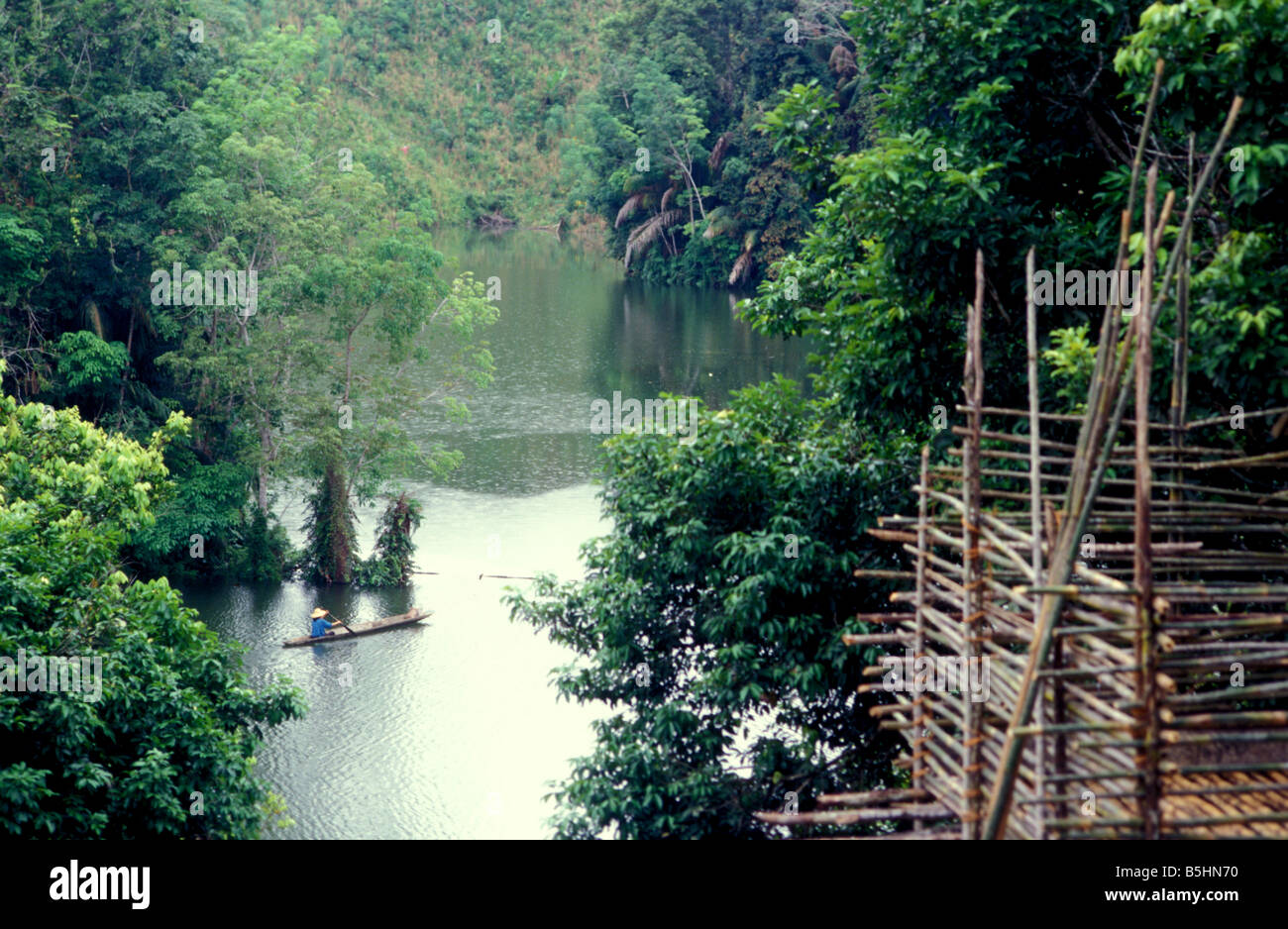 Peranduk Fluss Menyang Sedi Iban Langhaus Sarawak Osten Borneo malaysia Stockfoto
