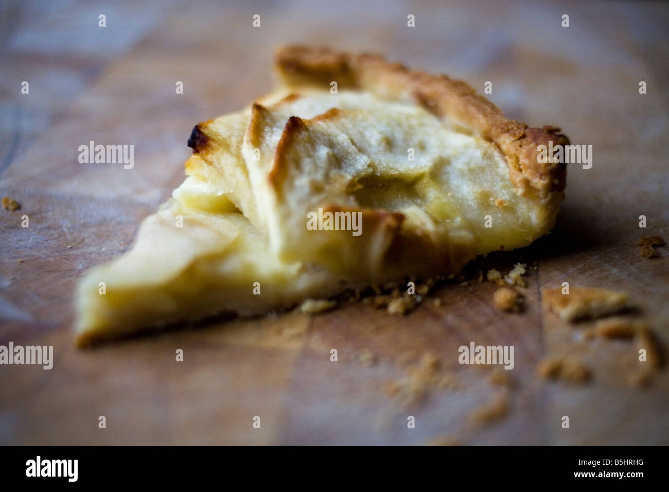 Ein Stück hausgemachter Apfelkuchen. Stockfoto