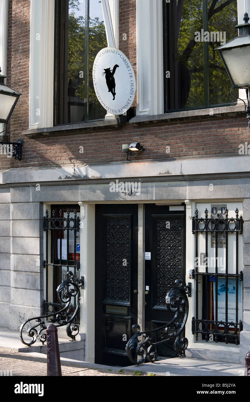 Eingang mit Schild Zeichen des Musée Cat Cabinet Gallery an der Herengracht in Amsterdam, Holland Stockfoto