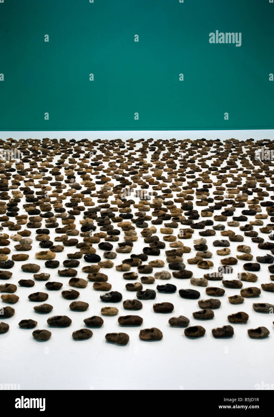 Moderne Kunst-Installation des chinesischen Künstlers Leung mich-Ping genannt merken die Zukunft im Groninger Museum in Groningen Niederlande Stockfoto