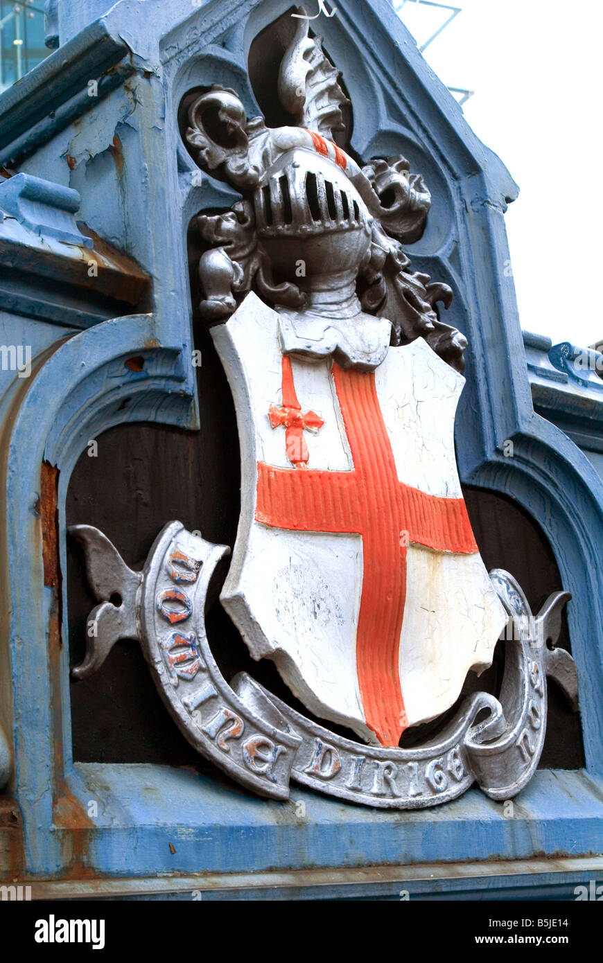 Heraldische Schild im London Bridge Stockfoto