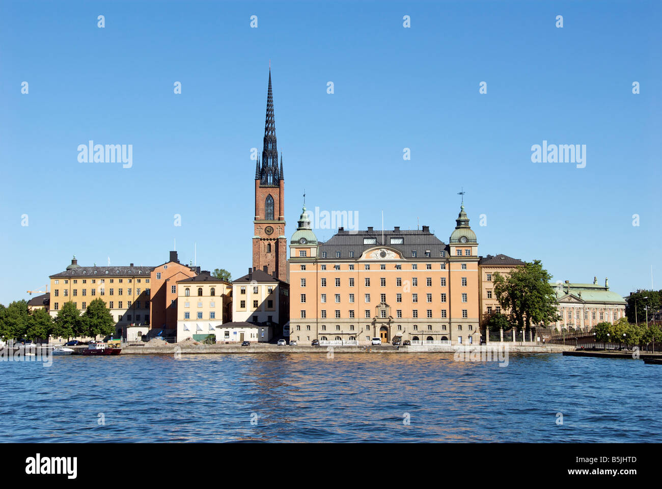 Riddarholmen mit Turm von Riddarholms Kirche Gamla Stan Stockholm Schweden Stockfoto