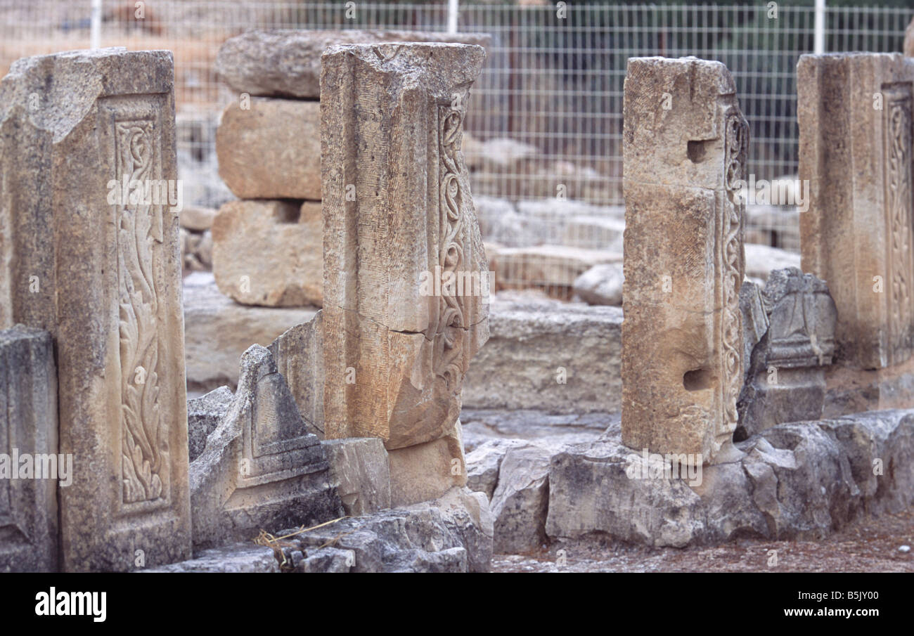 römische Säulen in Archea Eleftherna Provinz Rethimnon Kreta Griechenland Stockfoto