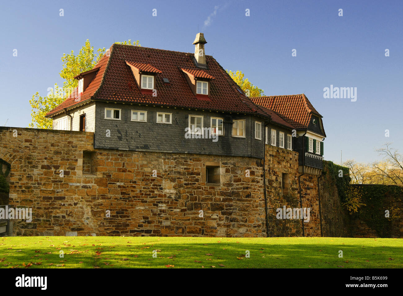 Alte Häuser in Burgmauer, Esslingen, Deutschland Stockfoto