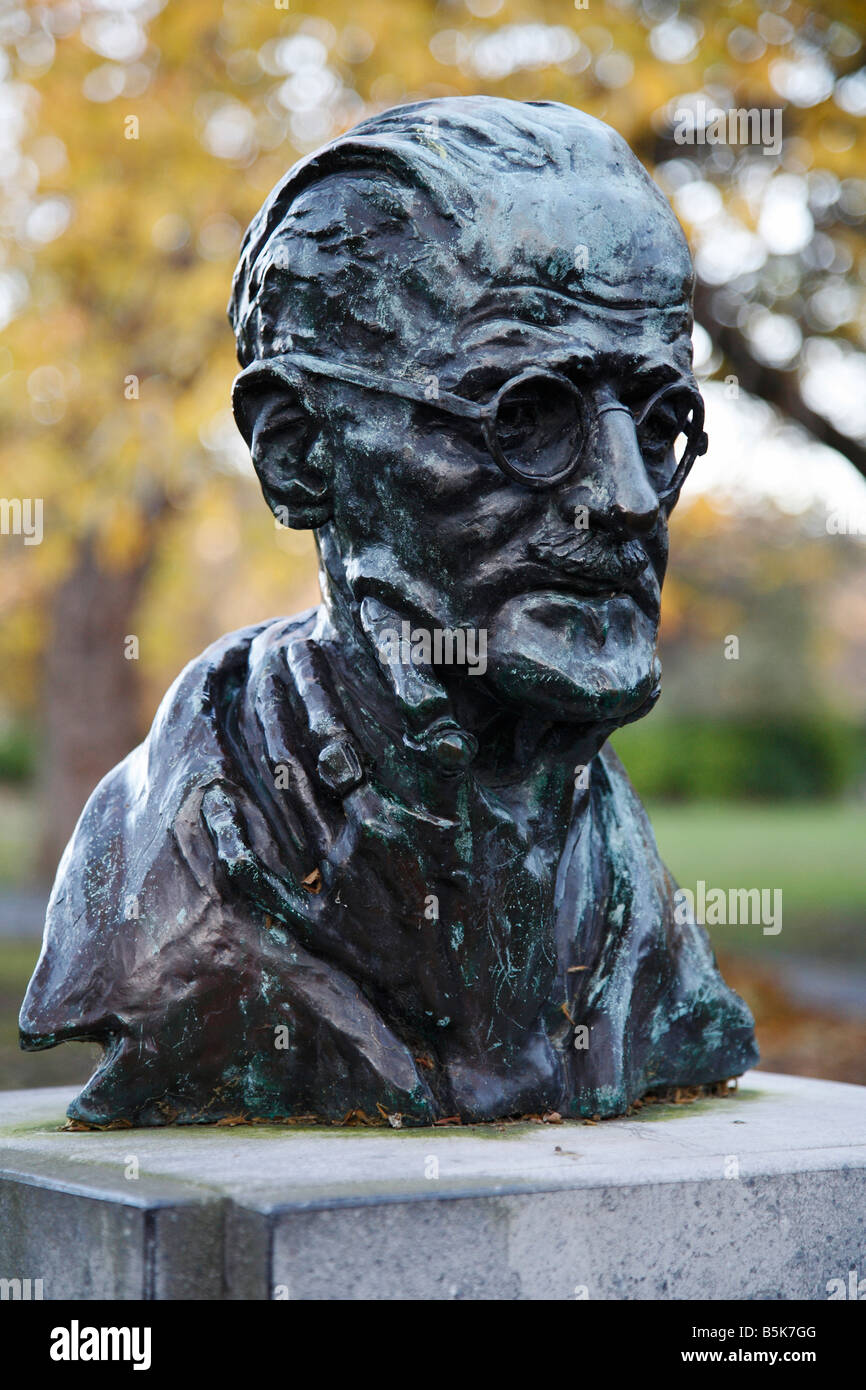 Büste von James Joyce in St. Stephens Green Dublin 2 Irland Stockfoto