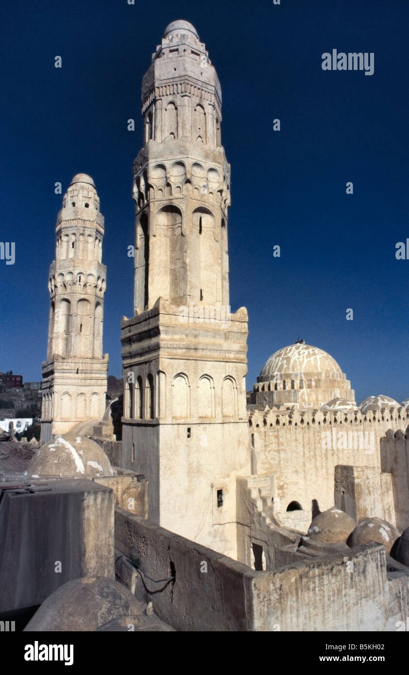 Al-Ashrafiya Moschee und Minarett Taiz Jemen Stockfoto