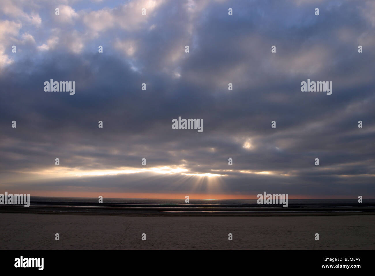 Sonnenuntergang am Strand. Nord-Frankreich Stockfoto
