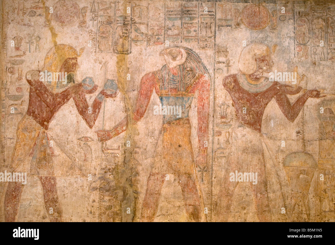 Wandrelief im Inneren Tempel Ramses II (Beit el Wali) in Kalabscha-Tempel in der Nähe von Assuan Ägypten komplexer lackiert Stockfoto