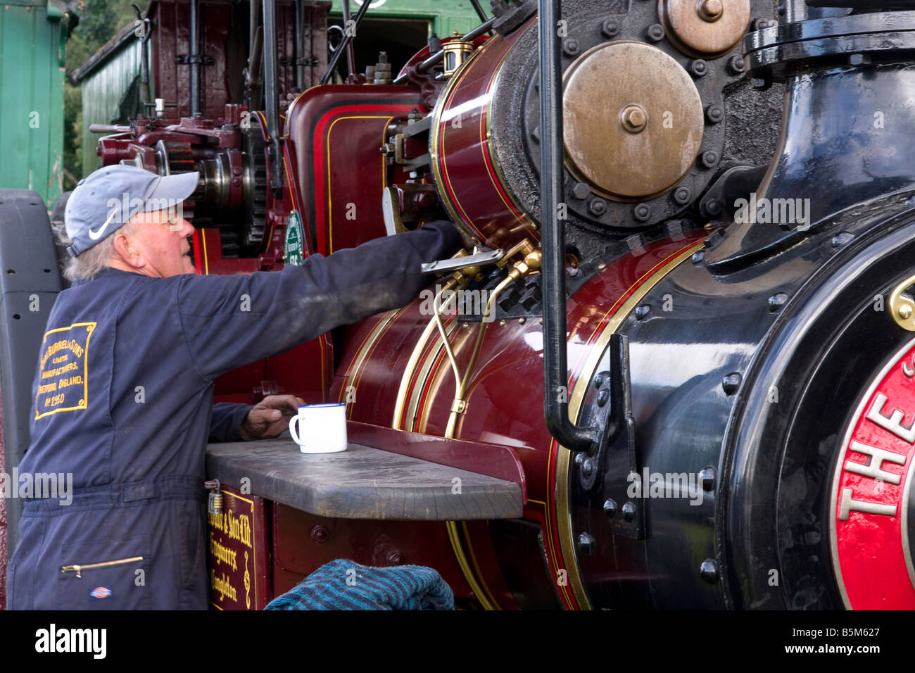 Zugmaschine Instandhalter bei der Astle Park-Rallye Stockfoto