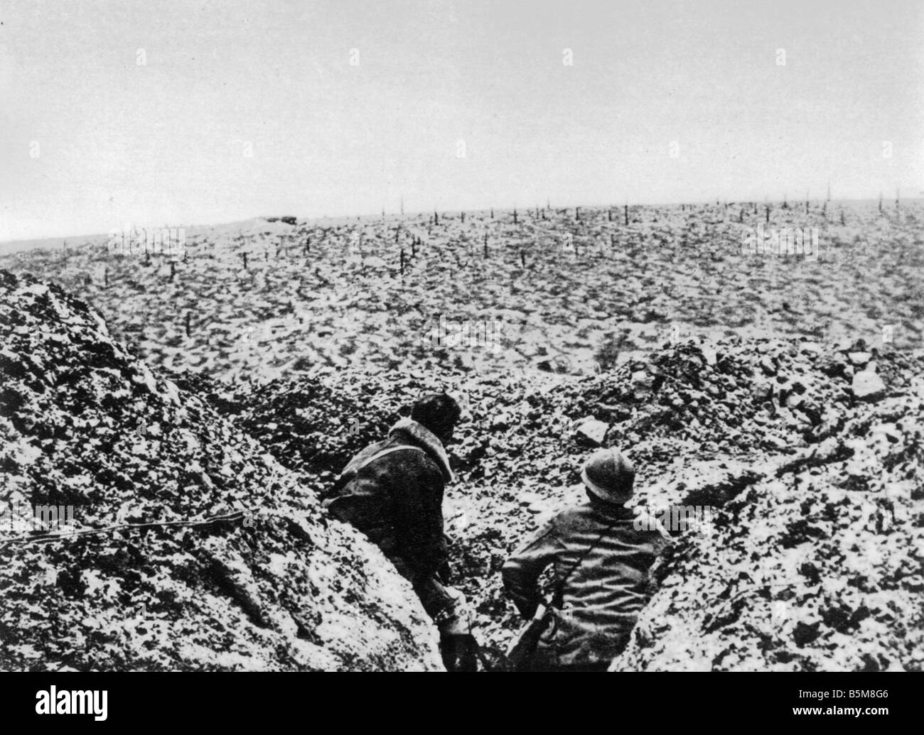 2 G55 F1 1917 3 Verdun 1917 französische position bei Damloup Geschichte WWI Frankreich Grabenkämpfe in der Nähe von Verdun 1917 französische Position am Damm Stockfoto