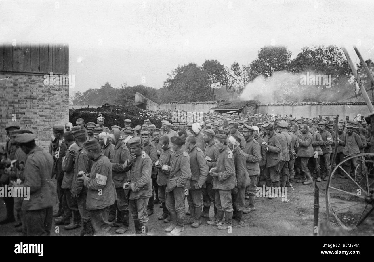 2 G55 K1 1915 15 deutschen Kriegsgefangenen in St Etienne WWI 1915 Geschichte Weltkrieg Kriegsgefangene deutsche Soldaten gefangen genommen, in St. Stockfoto
