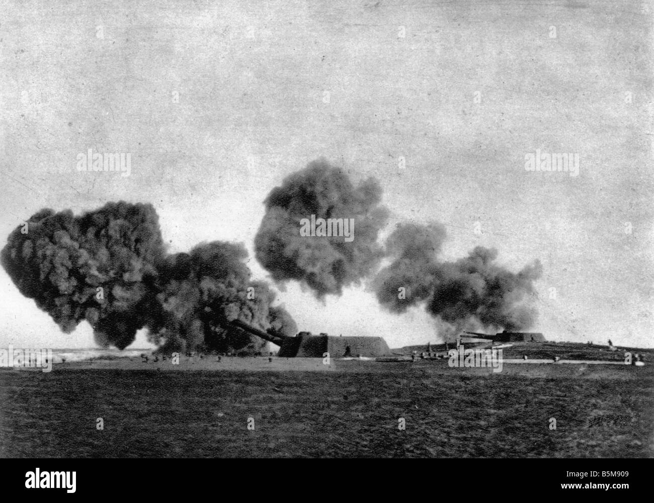 2 G55 M1 1914 4 Meer Festungswällen Helgoland WWI 1914 Geschichte Weltkrieg ich Krieg auf hoher See Kanonen abgefeuert von Festung Hel Goland Sever Stockfoto