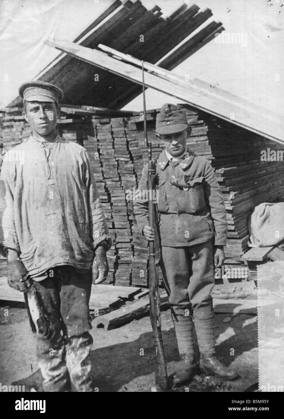 2 G55 O1 1917 7 13 jährige Soldat östlichen Front Geschichte Welt Krieg ich Ostfront dreizehn Jahr alt in österreichischen Unif Orm nex Stockfoto