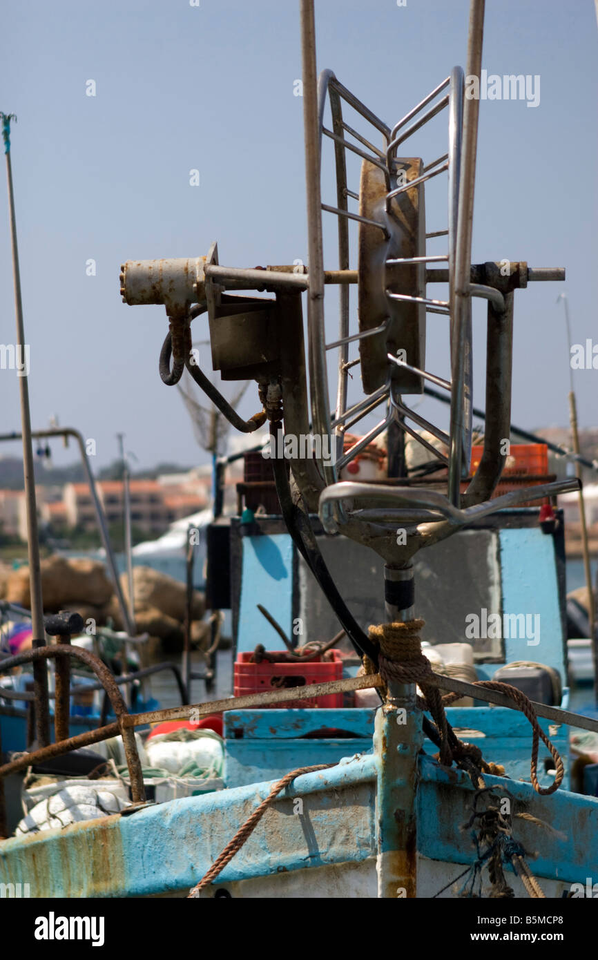 Nationalen Zypern Angelboote/Fischerboote im Hafen von Aiga Napa Detail der net Winde Stockfoto