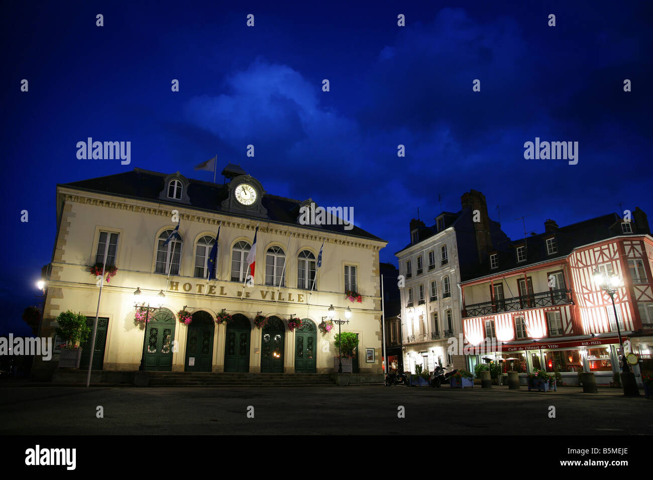 Hotel de Ville - das Rathaus in Honfleur, Calvados, Normandie, Frankreich Stockfoto