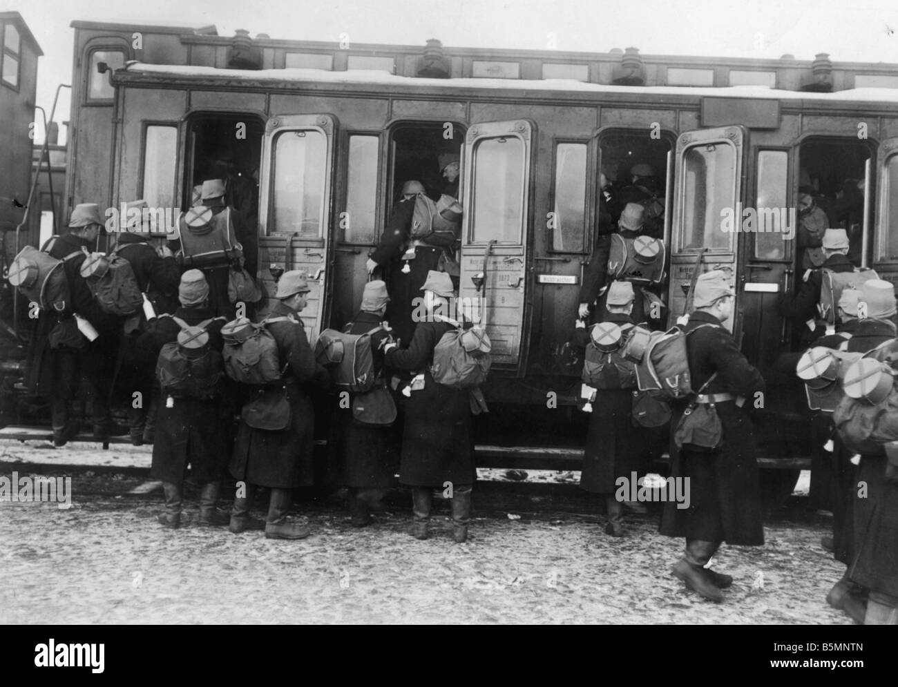 8 1914 0 0 A4 5 WWI Transport von der Miliz Foto Weltkrieg Transport von Truppen an eine Berliner Bahnhof Abkehr von der Conscrip Stockfoto