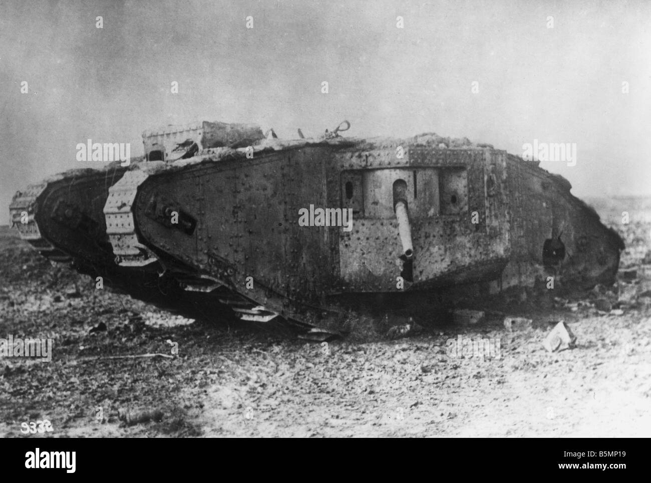 Erbeuteten englischen Tank 1914-18 Erster Weltkrieg 1914-18 1 Westfront erfasst englische Panzer in Flandern Foto Franz Otto Koch Stockfoto