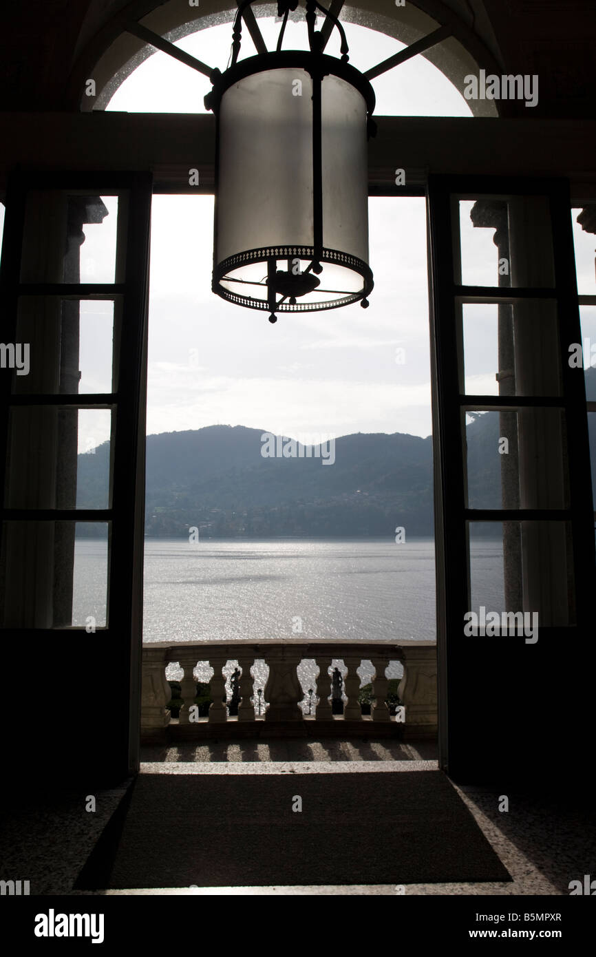 Villa Carlotta-Saal mit Blick auf den Comer See, Tremezzo, Italien Stockfoto