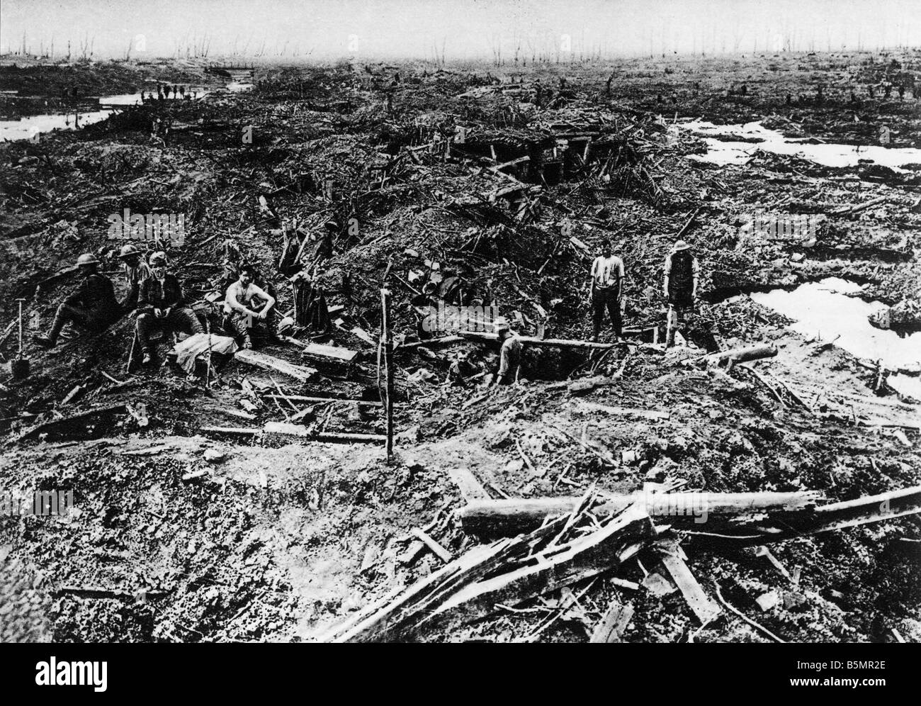 9 1917 8 0 A1 E Schlachtfeld in Paschendaele 1917 einen Weltkrieg 1914-18 Western Front Schlacht von Flandern 31 Juli Anfang Dezember Stockfoto