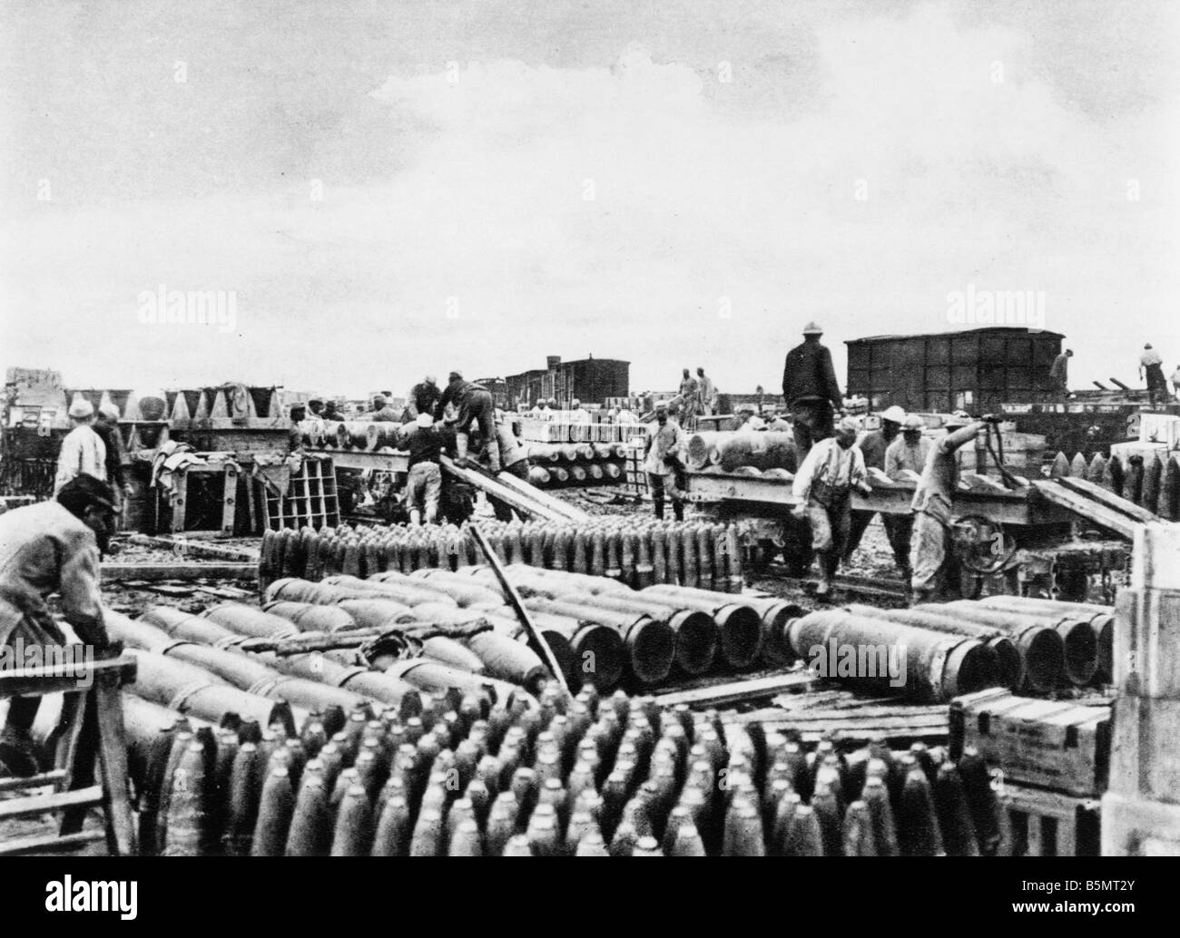 9FK 1916 9 0 A1 E Schlacht des Somme alliierte Munition Depot 1 Weltkrieg Frankreich Somme-Schlacht 23 Juni 26. November 1916 Munition Stockfoto