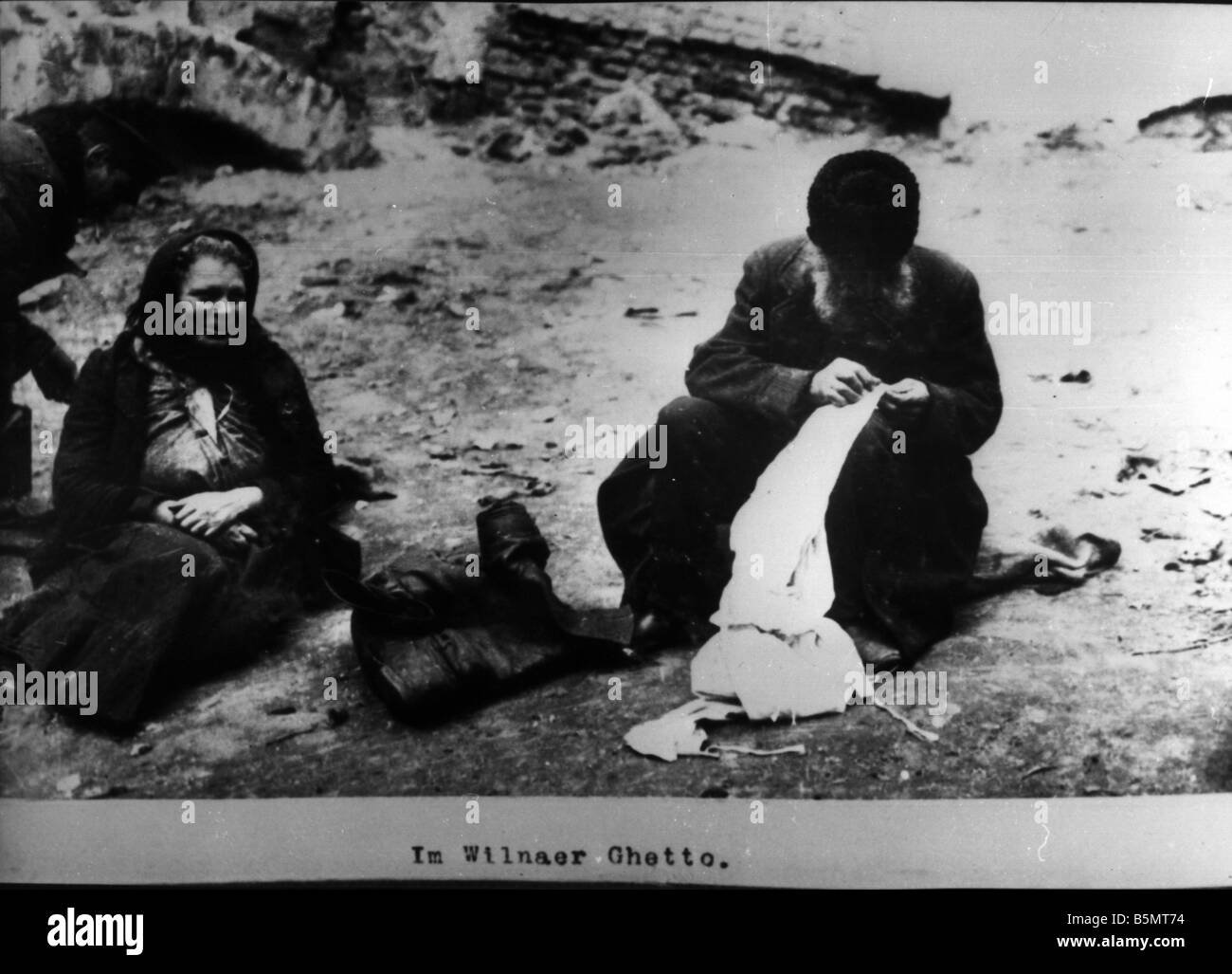 9IS 1915 0 0 A1 30 im Ghetto 1915 Geschichte des Judentums osteuropäischen Juden In Vilnius Ghetto Wilna Foto c 1915 16 aus einer Reihe von Pho Stockfoto