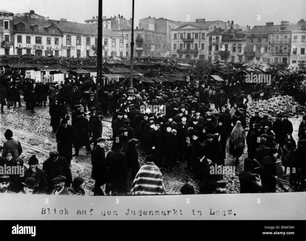 9IS 1915 0 0 A1 50 jüdischen Markt in Lodz Foto 1915 Geschichte des Judentum östlichen Juden Blick auf dem jüdischen Markt in Lodz Foto c 19 Stockfoto