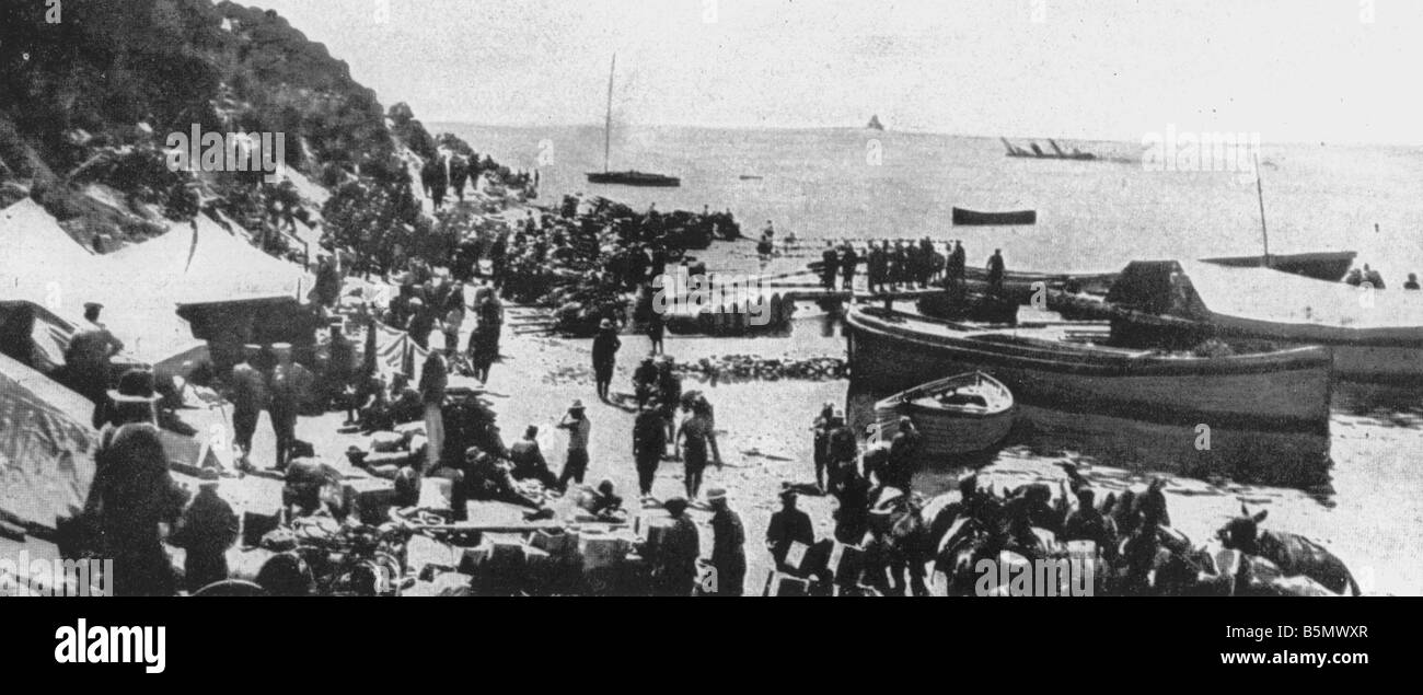 9TK 1915 4 25 A1 E Schlacht um Gallipoli 1915 Foto Welt einen Krieg im Nahen Osten Verbündete Versuche bei der Landung an den Dardanellen Stockfoto