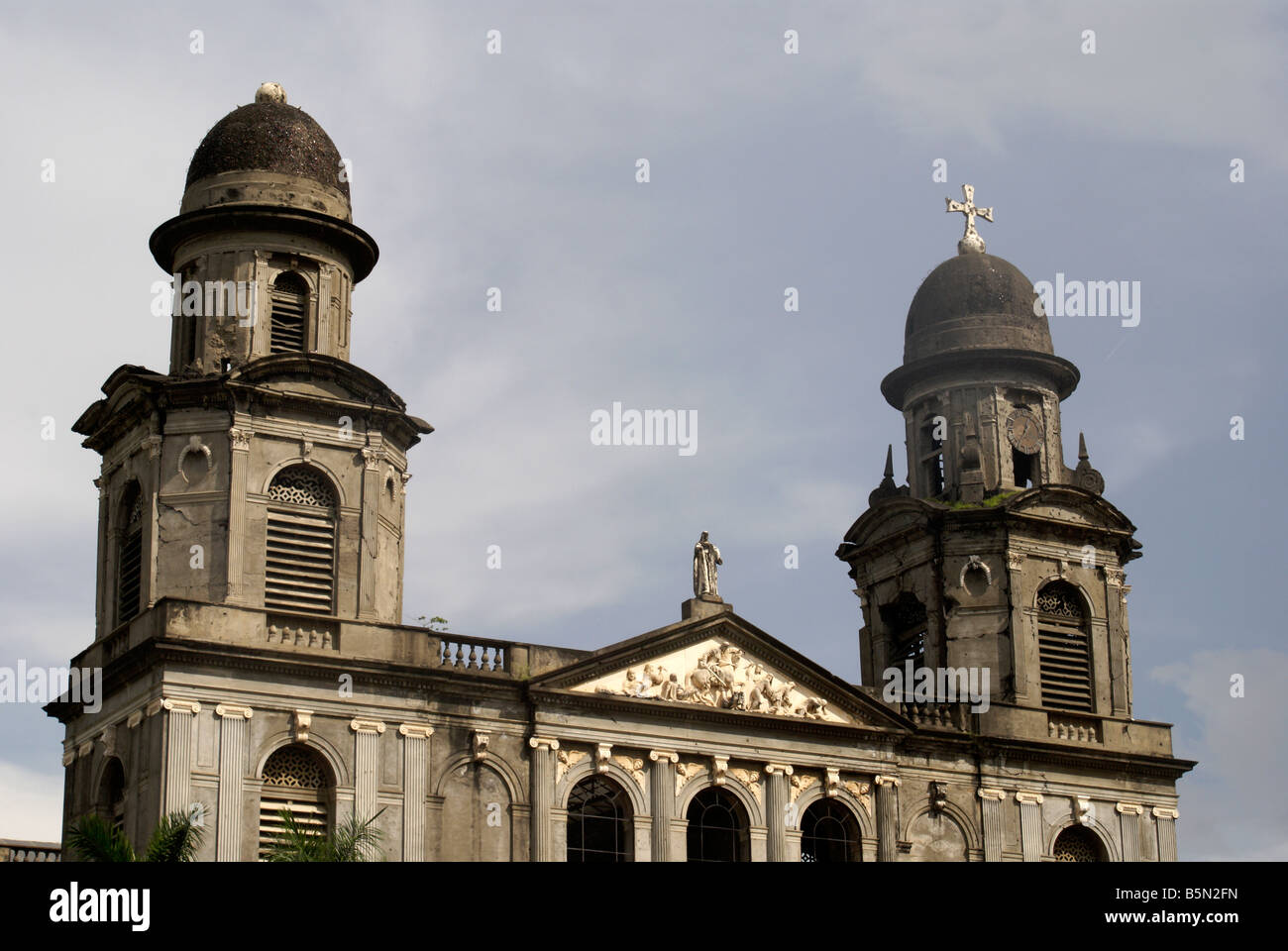 Ruinen der alten Kathedrale am Plaza De La Republica in der Innenstadt von Managua, Nicaragua Stockfoto