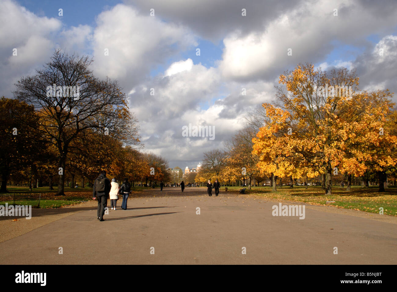 Die breiten Fuß Kensington Gardens-London Stockfoto