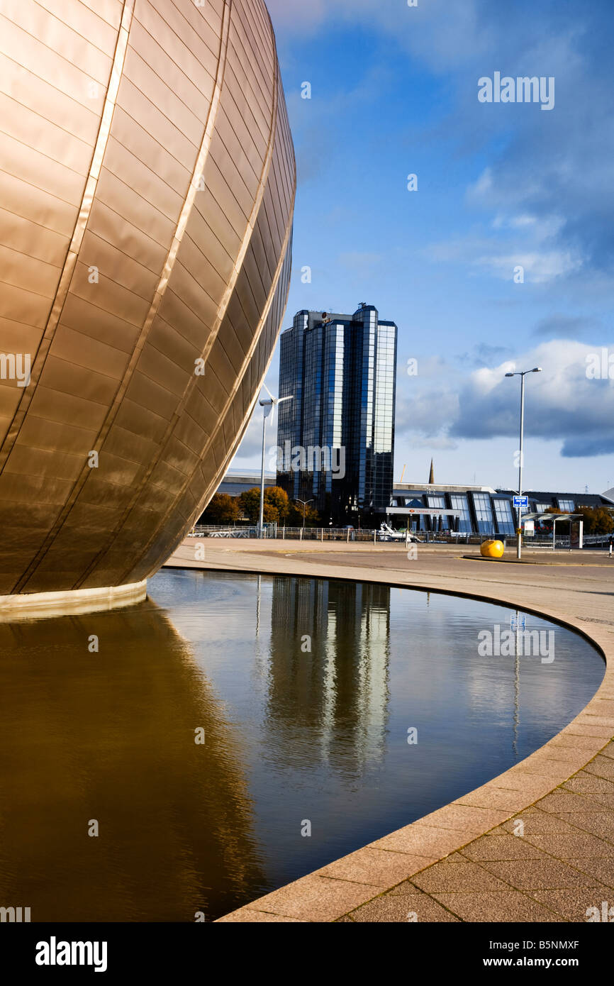 Das Imax-Kino und Crowne Plaza Hotel, Pacific Quay, Glasgow, Schottland. Stockfoto