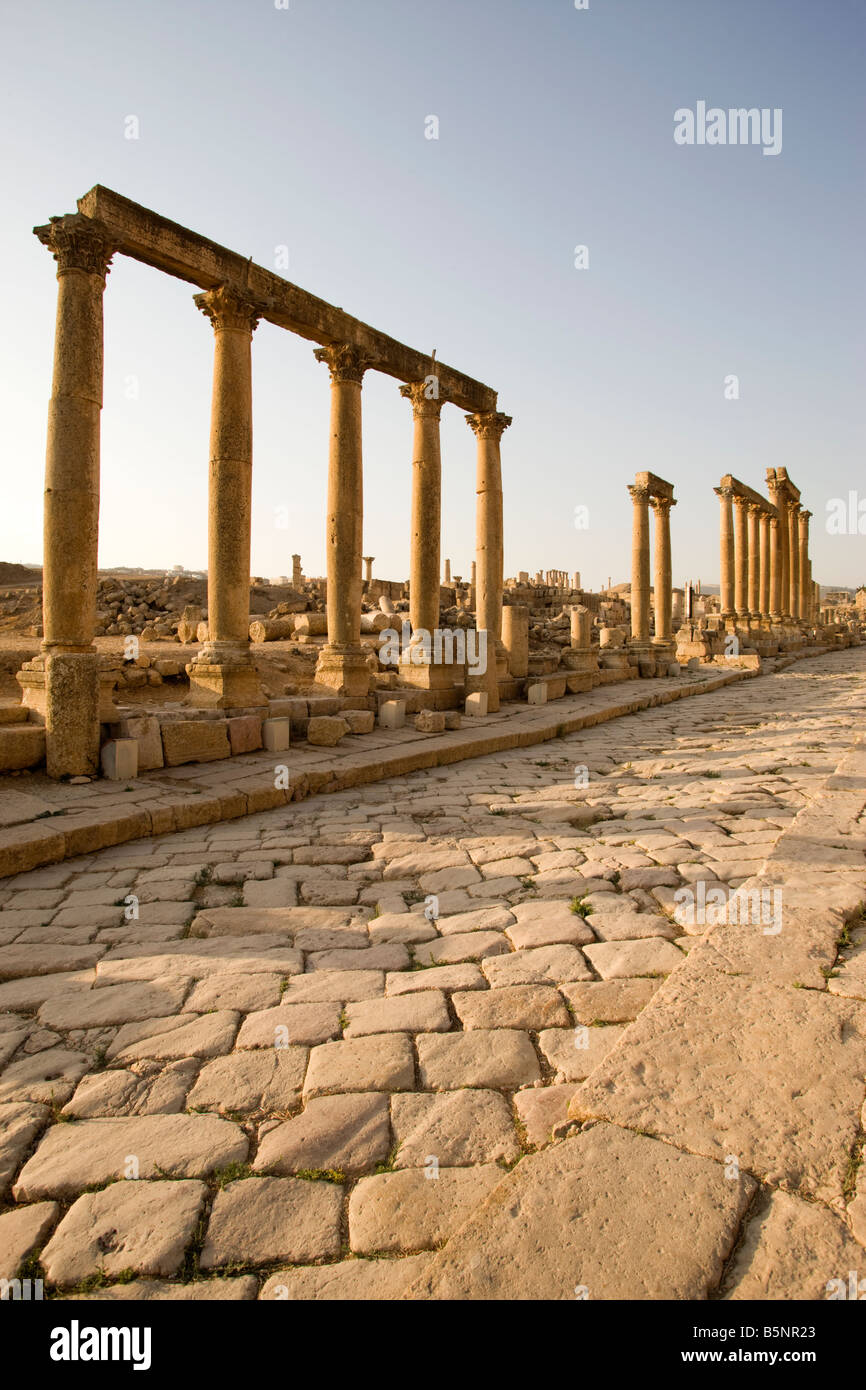 CARDO MAXIMUS GRECO ROMAN SÄULENSTRAßE RUINEN JERASH JORDANIEN Stockfoto