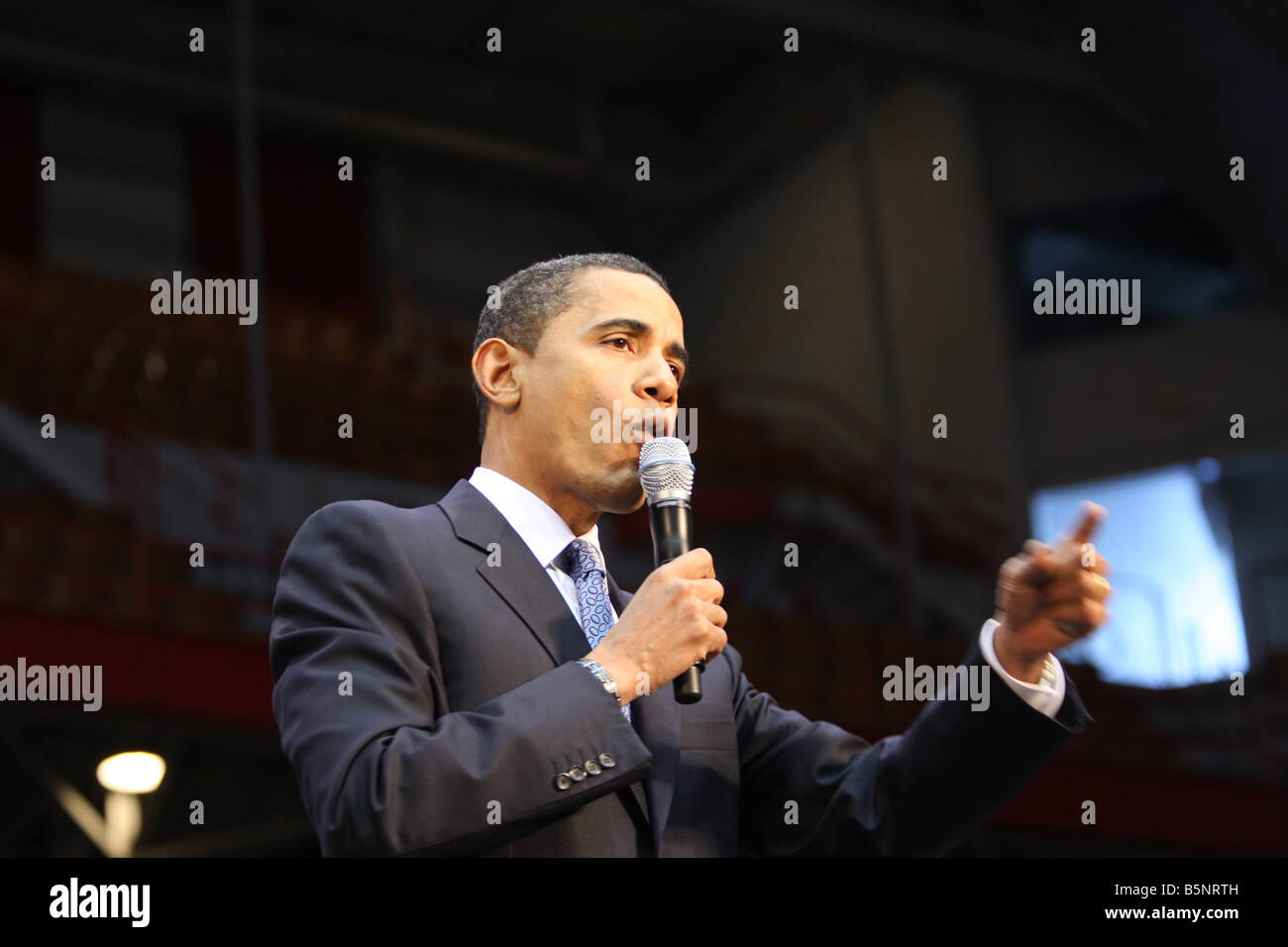 Sen Barack Obama spricht auf einer Kundgebung auf dem Campus der Ohio State University in Columbus Ohio Stockfoto