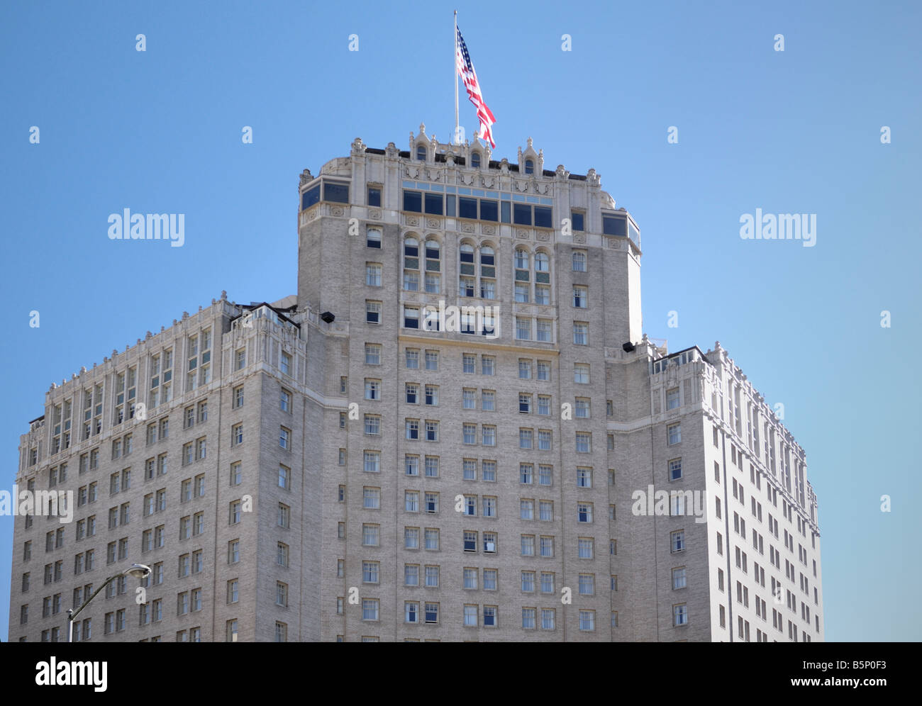 Das „Top of the Mark“, berühmter Treffpunkt während des Zweiten Weltkriegs, das Mark Hopkins Hotel in San Francisco, Kalifornien Stockfoto