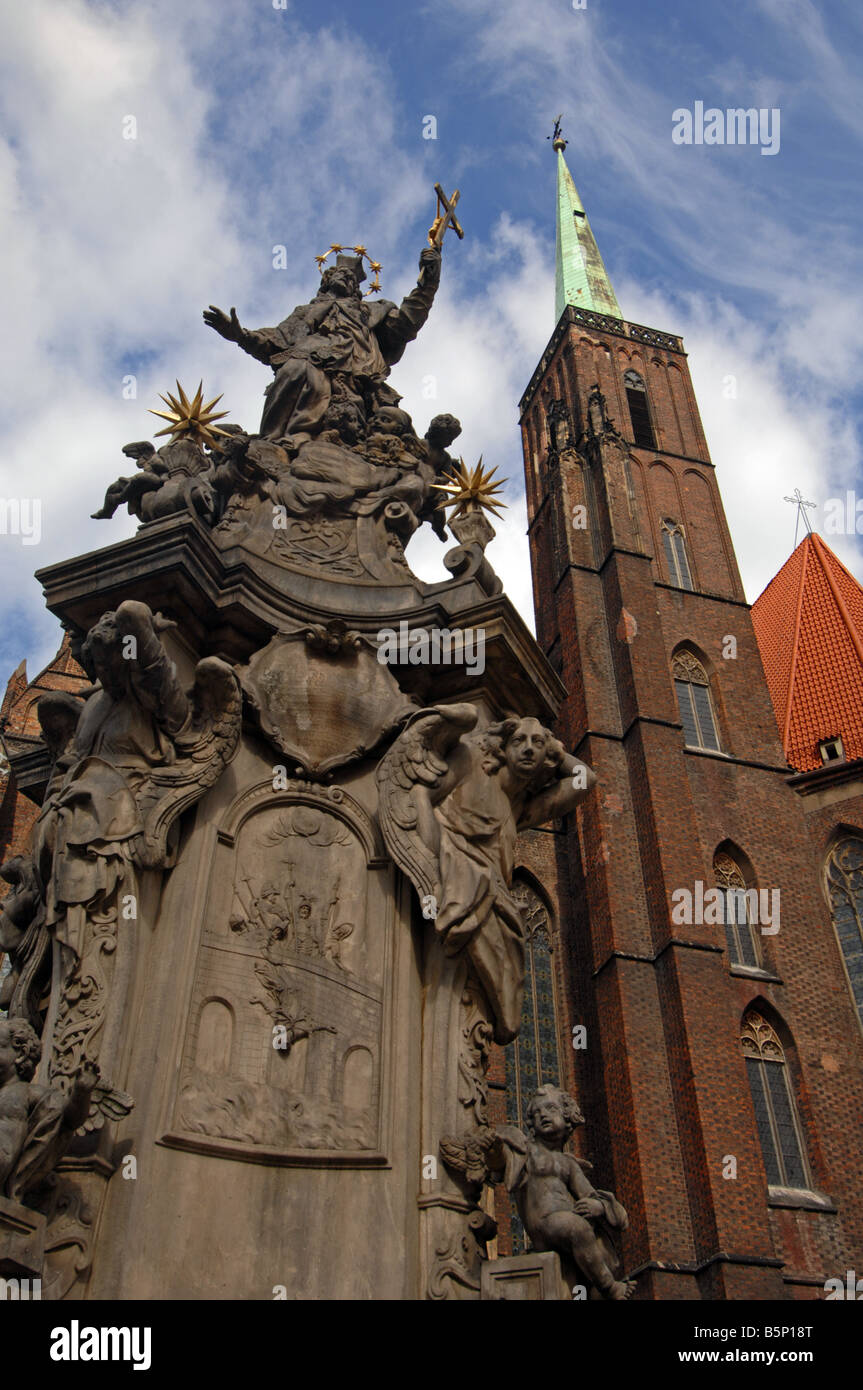 "Heilige-Kreuz-Kirche" oder "Kirche des Heiligen Kreuzes und St. Bartholomäus ', Wroclaw, Polen Stockfoto