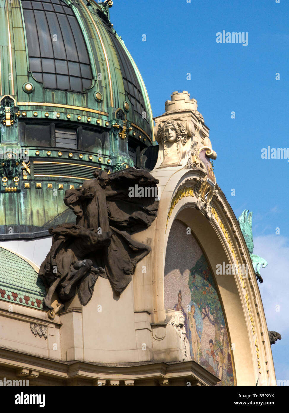 KUPPEL OBECNI DUM GEMEINDEHAUS NOVE MESTO PRAG TSCHECHISCHE REPUBLIK Stockfoto