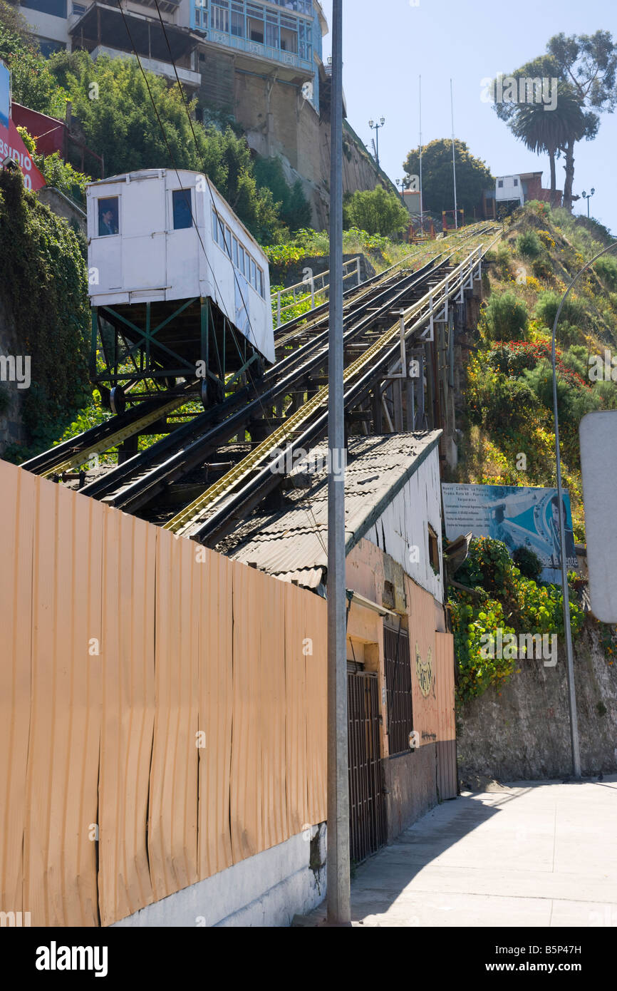 Standseilbahn, ascesorios Cerro Artilleria in Valparaiso Stockfoto