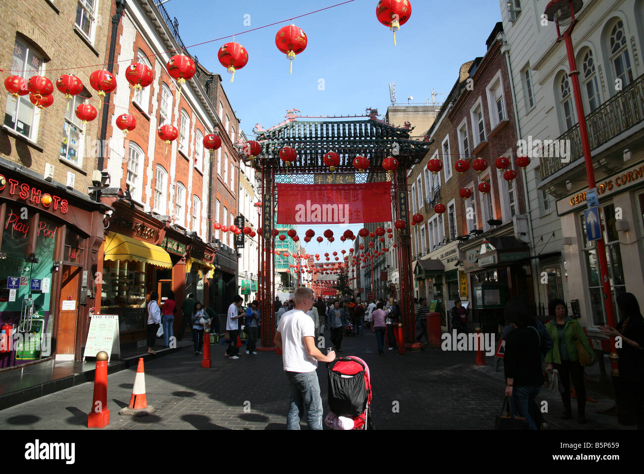 Gerrard Street in Londons Chinatown Stockfoto