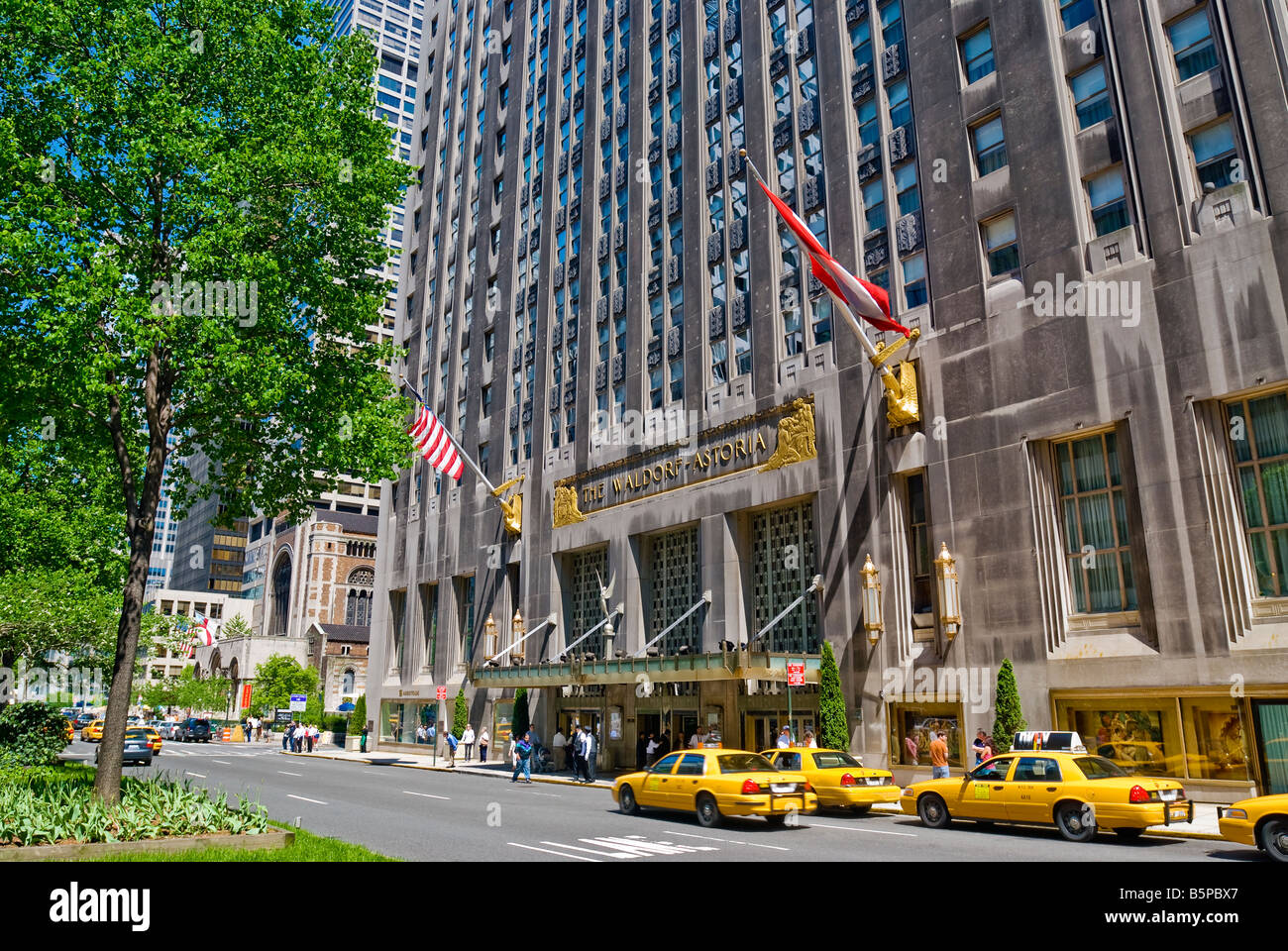 Waldorf Astoria Hotel in der "Park Avenue" in Midtown Manhattan in New York City. Stockfoto