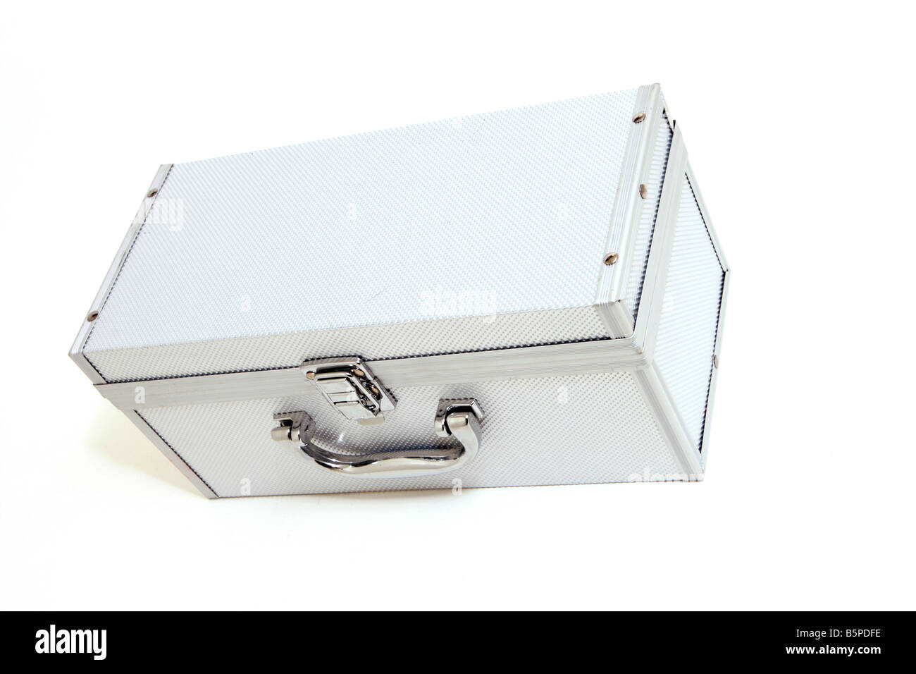 Aluminium Case Closeup isoliert auf weißem Hintergrund Stockfoto