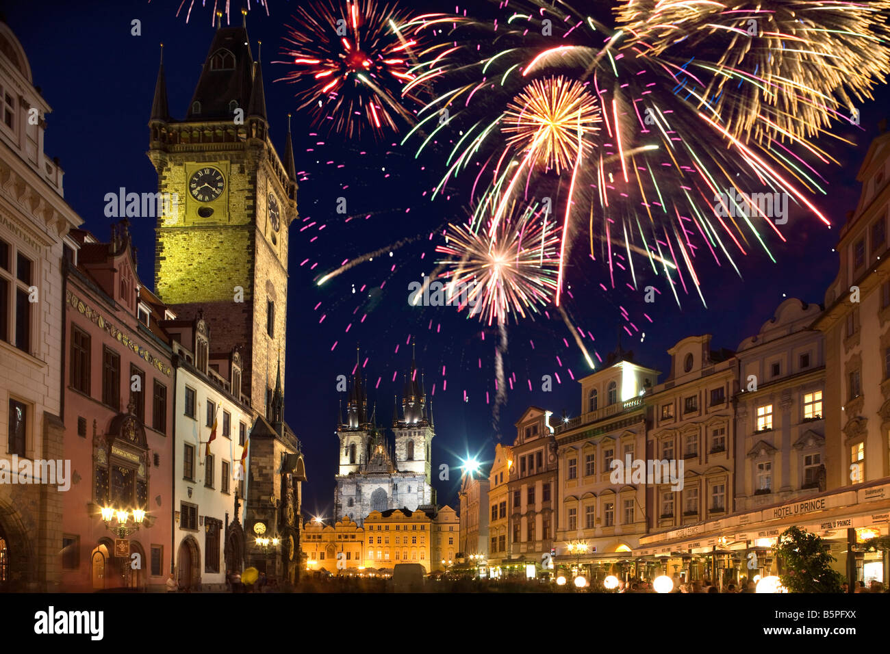 ASTRONOMISCHE UHR TYN KIRCHE ALTSTÄDTER RING STAROMESTSKE NAMESTI PRAG TSCHECHISCHE REPUBLIK Stockfoto