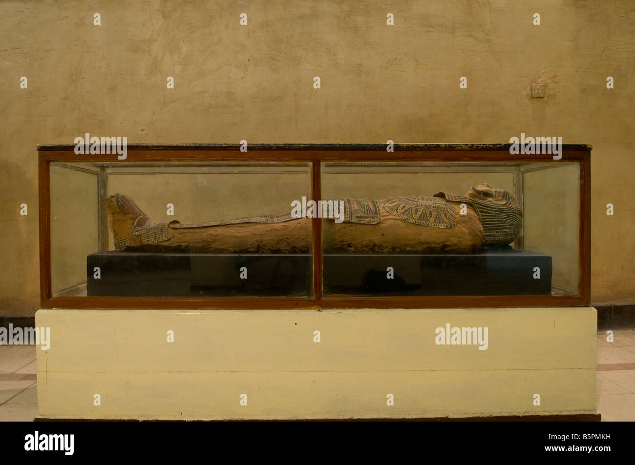 Gemalte Sarkophage des bärtigen Priesters Wennefer, ausgestellt in der archäologischen Stätte und im Museum auf der Insel Elephantine, Aswan Southern egy Stockfoto